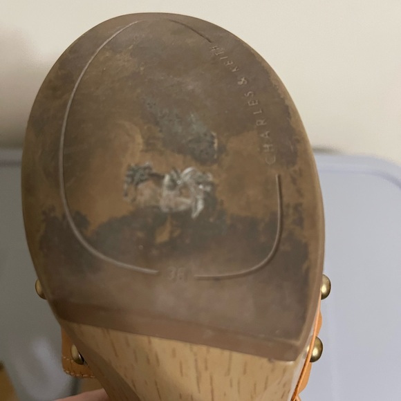 Charles & Keith platform mule-style sandal, used, braided detail - Picture 7 of 8